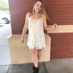 Meet your Posher, Caitlyn